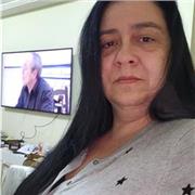 Dinámica, empatica, paciente. Profesora totalmente vocacional. No me importa la edad de los alumnos. He dado clases particulares desde los 16 años. Me encanta enseñar, aprender y el trato directo con las personas